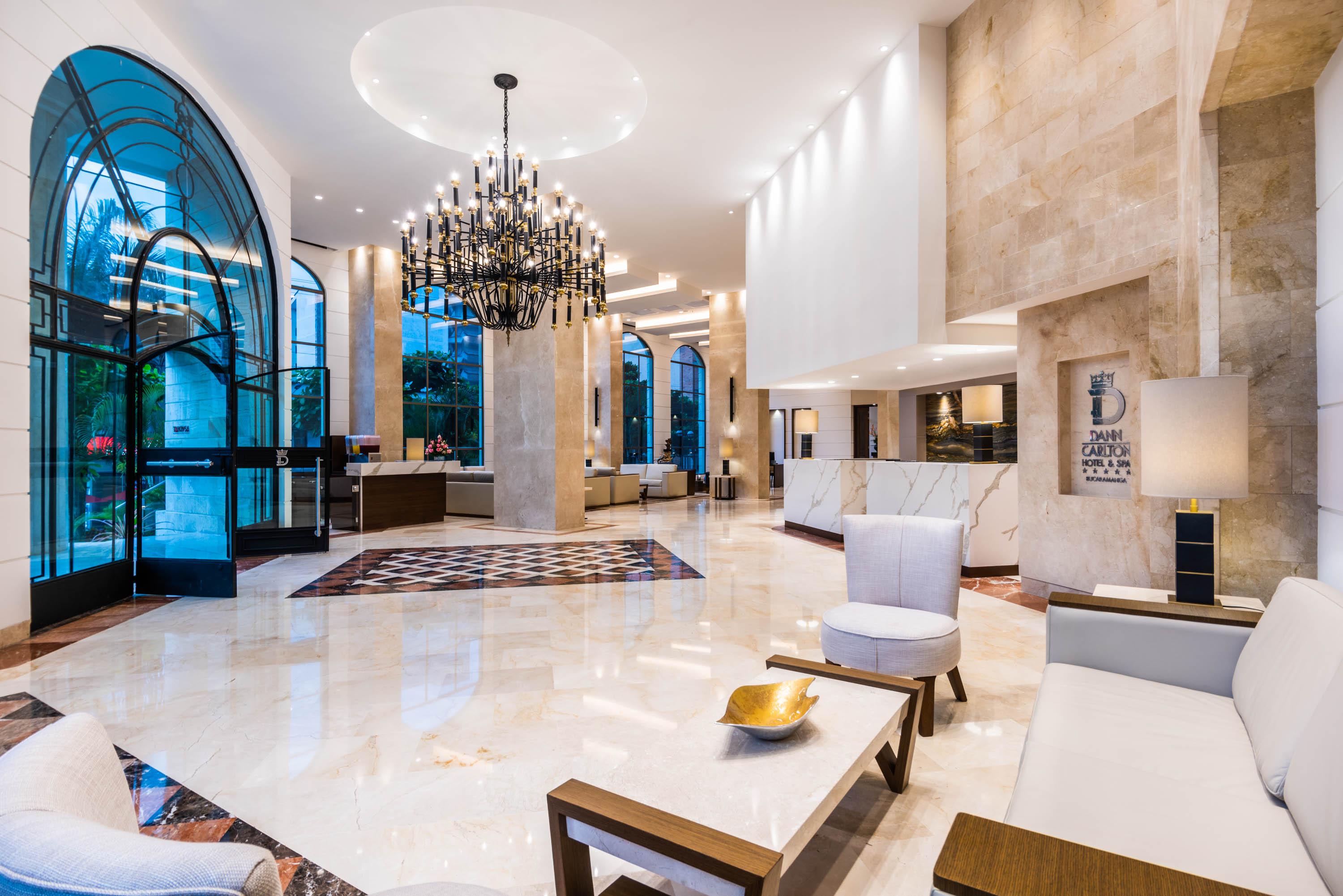 Hotel Dann Carlton Bucaramanga Bagian luar foto Lobby