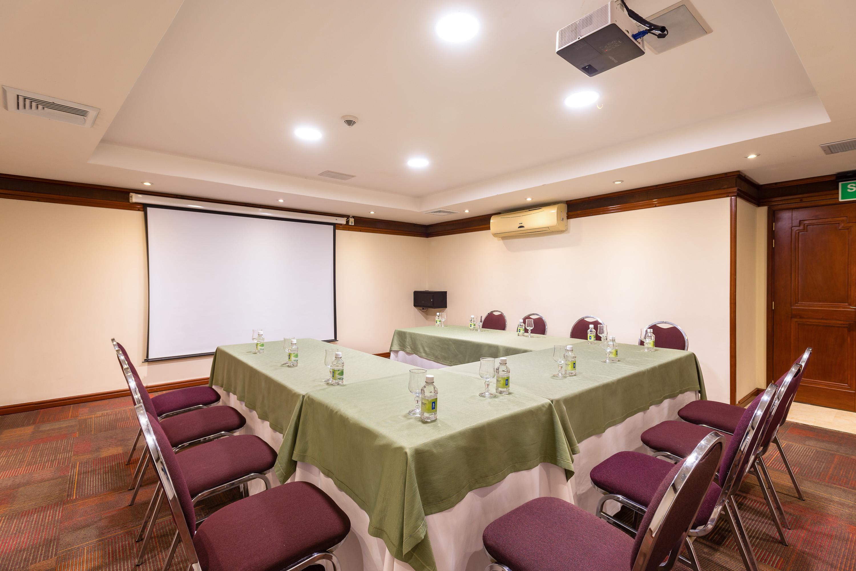 Hotel Dann Carlton Bucaramanga Bagian luar foto Meeting room