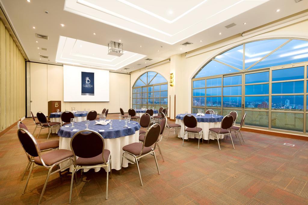 Hotel Dann Carlton Bucaramanga Bagian luar foto Meeting room